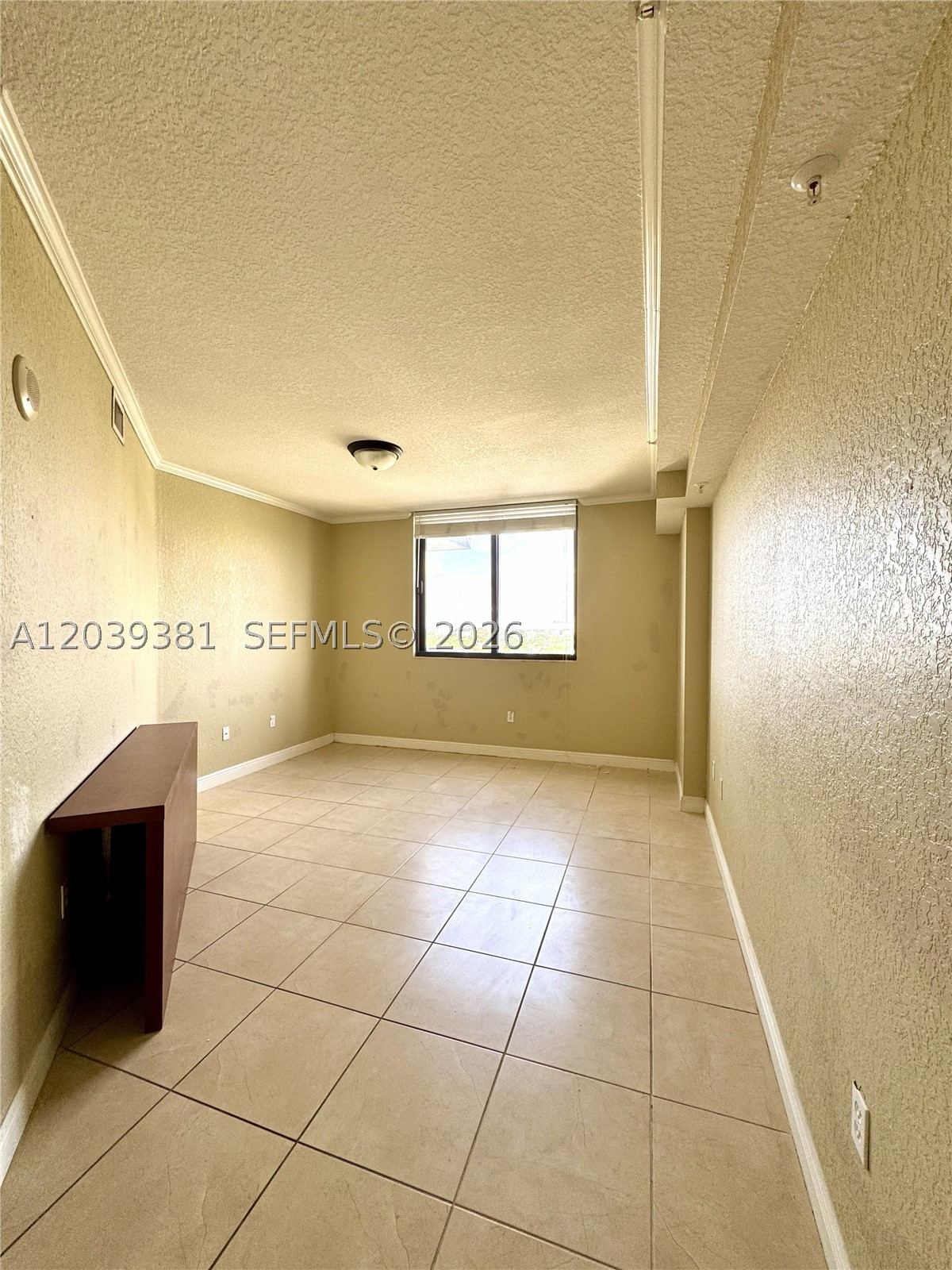 THE LUXOR RESIDENCES COND - Residential