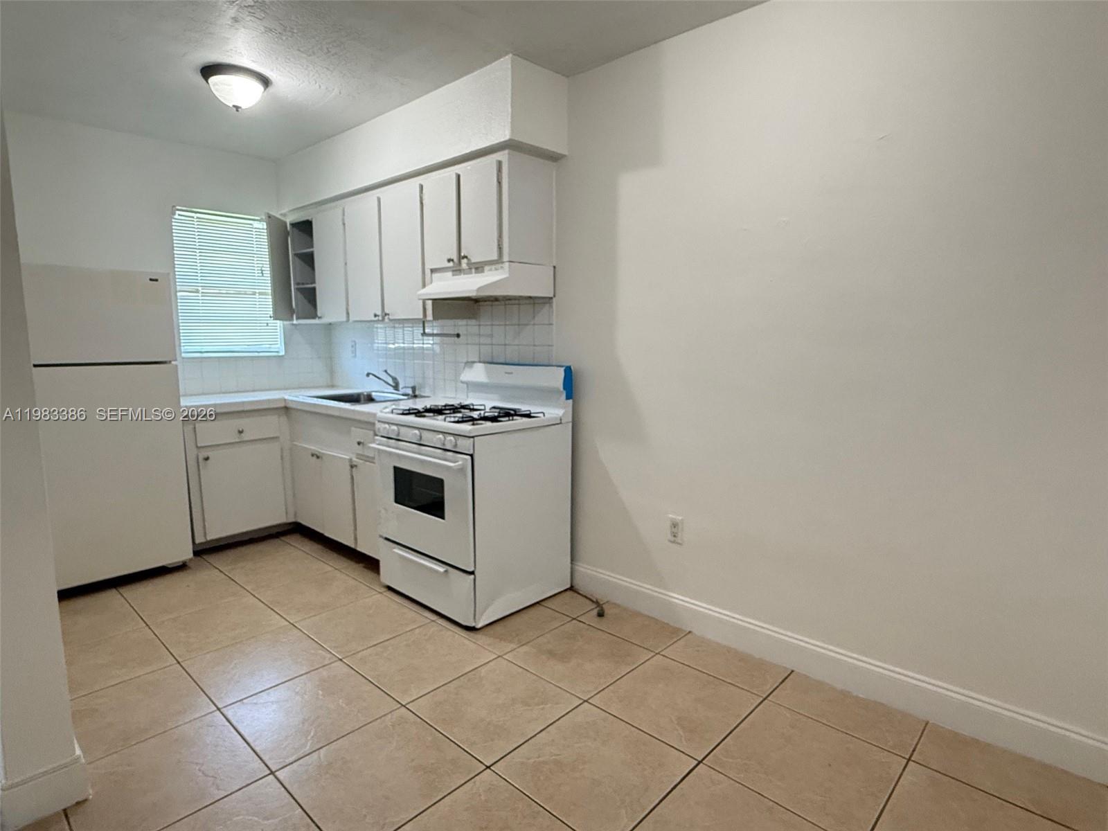 GABLES EDGE CONDO - Residential