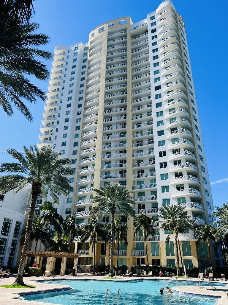 In the heart of Hallandale Beach this 2 bedroom 2 bathroom corner with wrap around balcony with amazing view  to ocean,  intracoastal waterways ,Gulfstream track , golf course and more .
ground level restaurants, coffe shops, grocery stores and more .
walking distance to the beach .