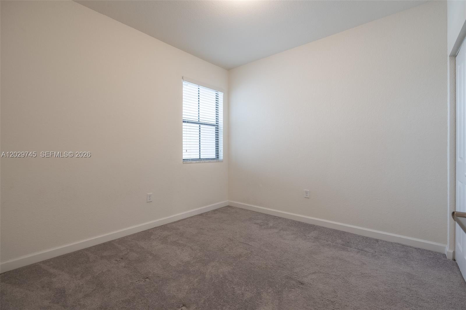 AQUABELLA NORTH - Residential Lease