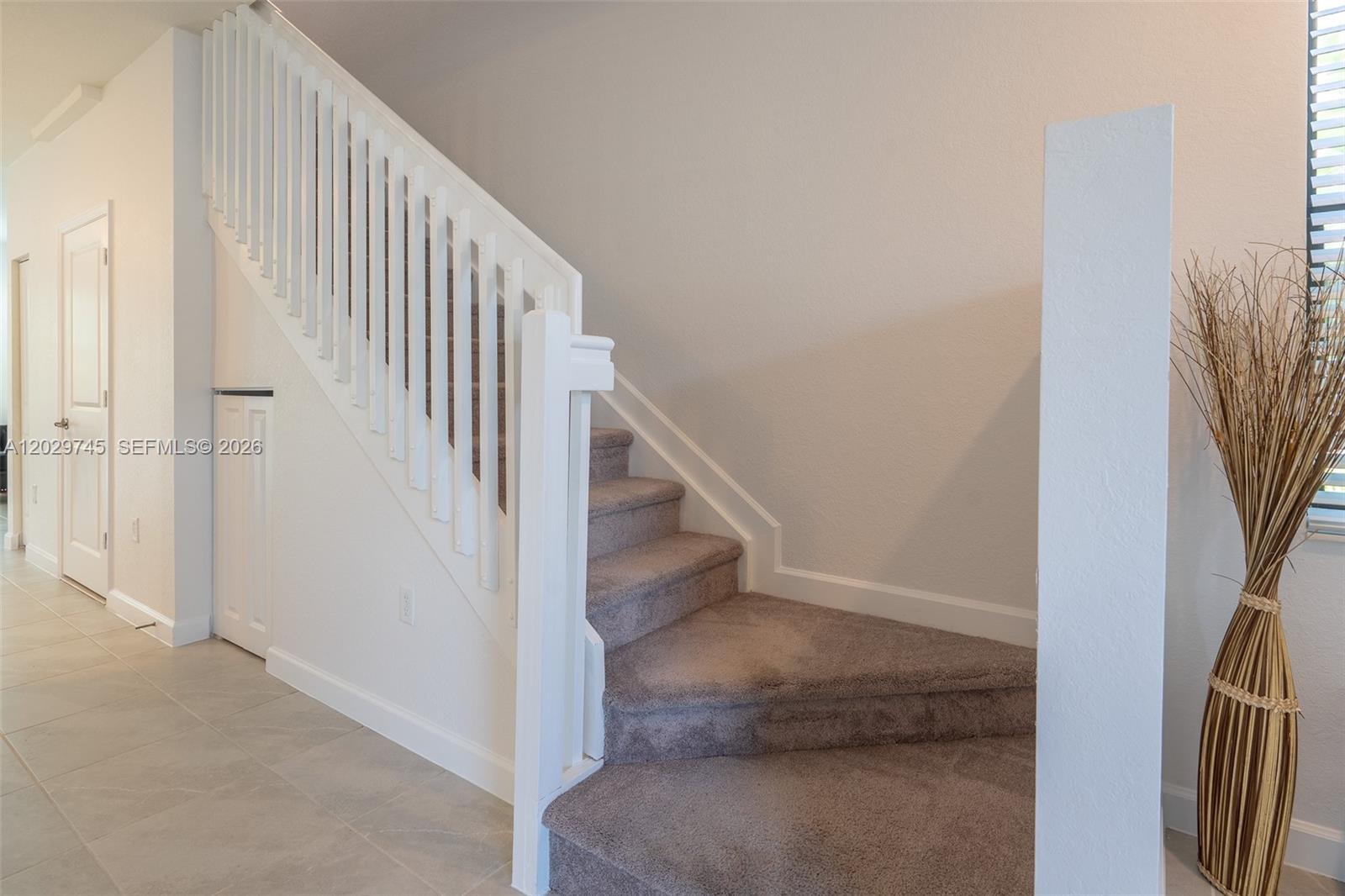 AQUABELLA NORTH - Residential Lease