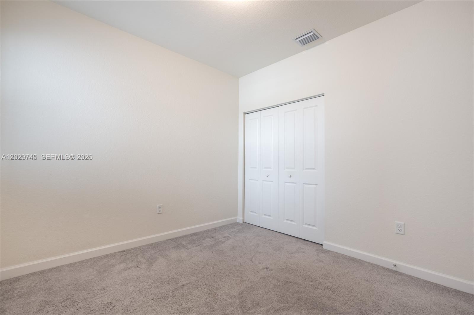 AQUABELLA NORTH - Residential Lease