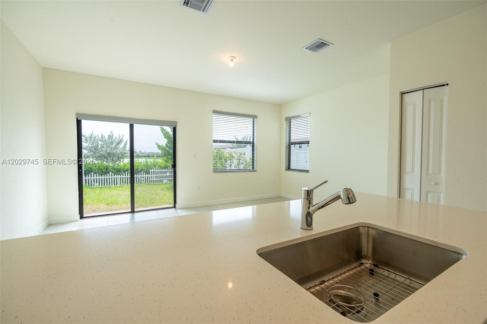 AQUABELLA NORTH - Residential Lease