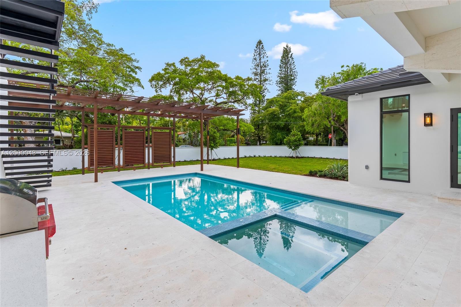CORAL ESTATES - Residential