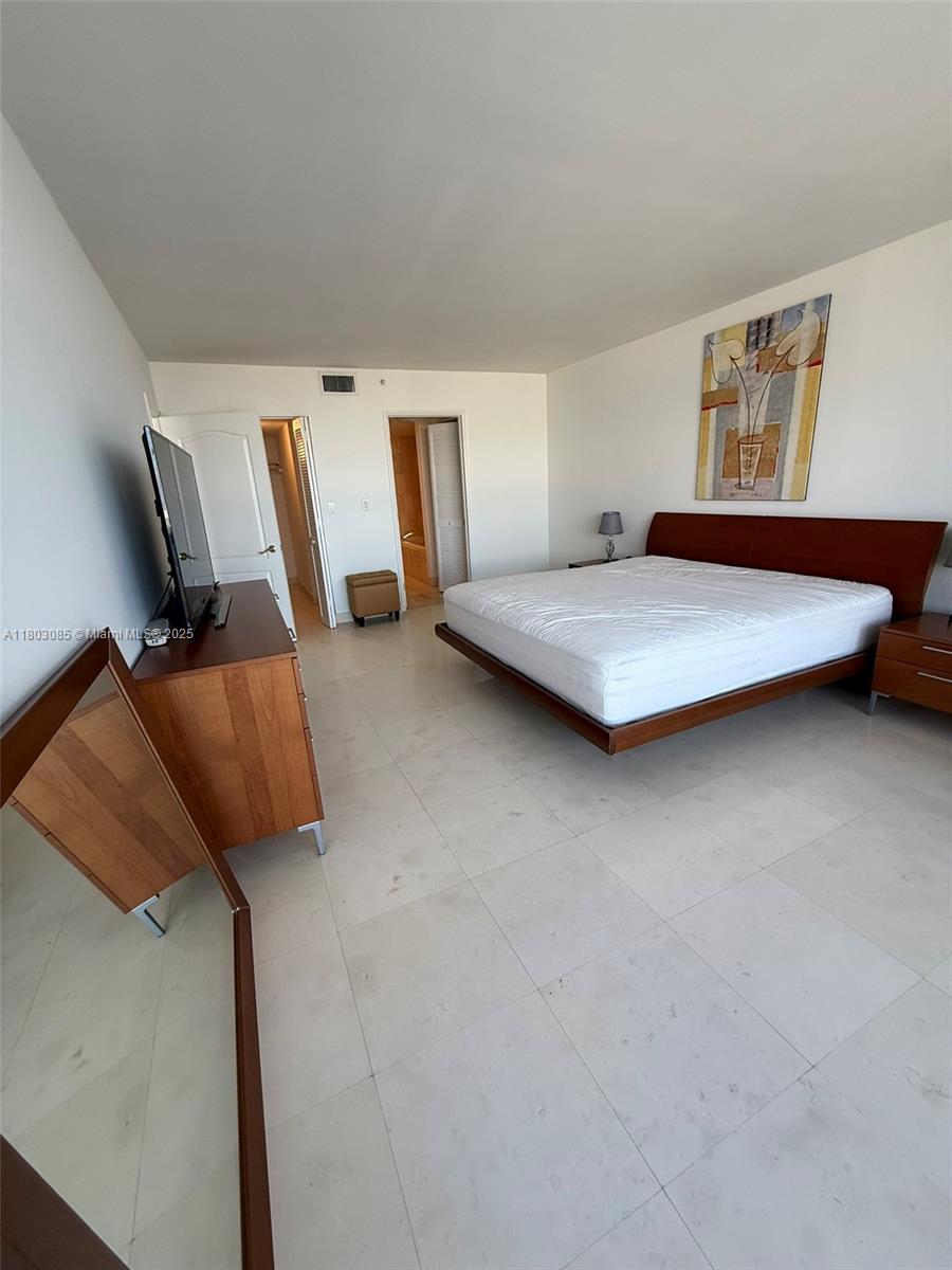 SUNSET HARBOUR NORTH CONDO - Residential Lease