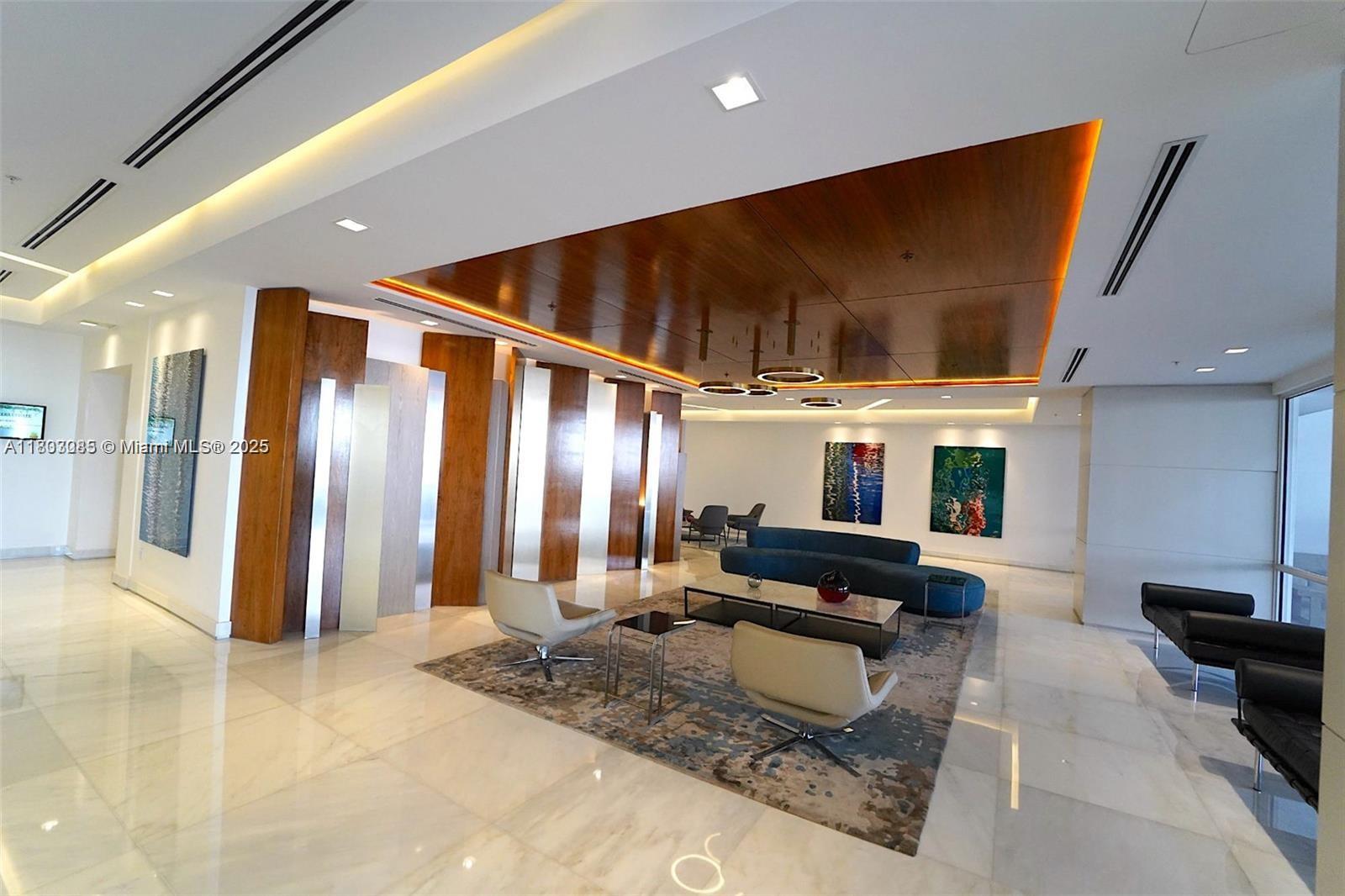 SUNSET HARBOUR NORTH CONDO - Residential Lease