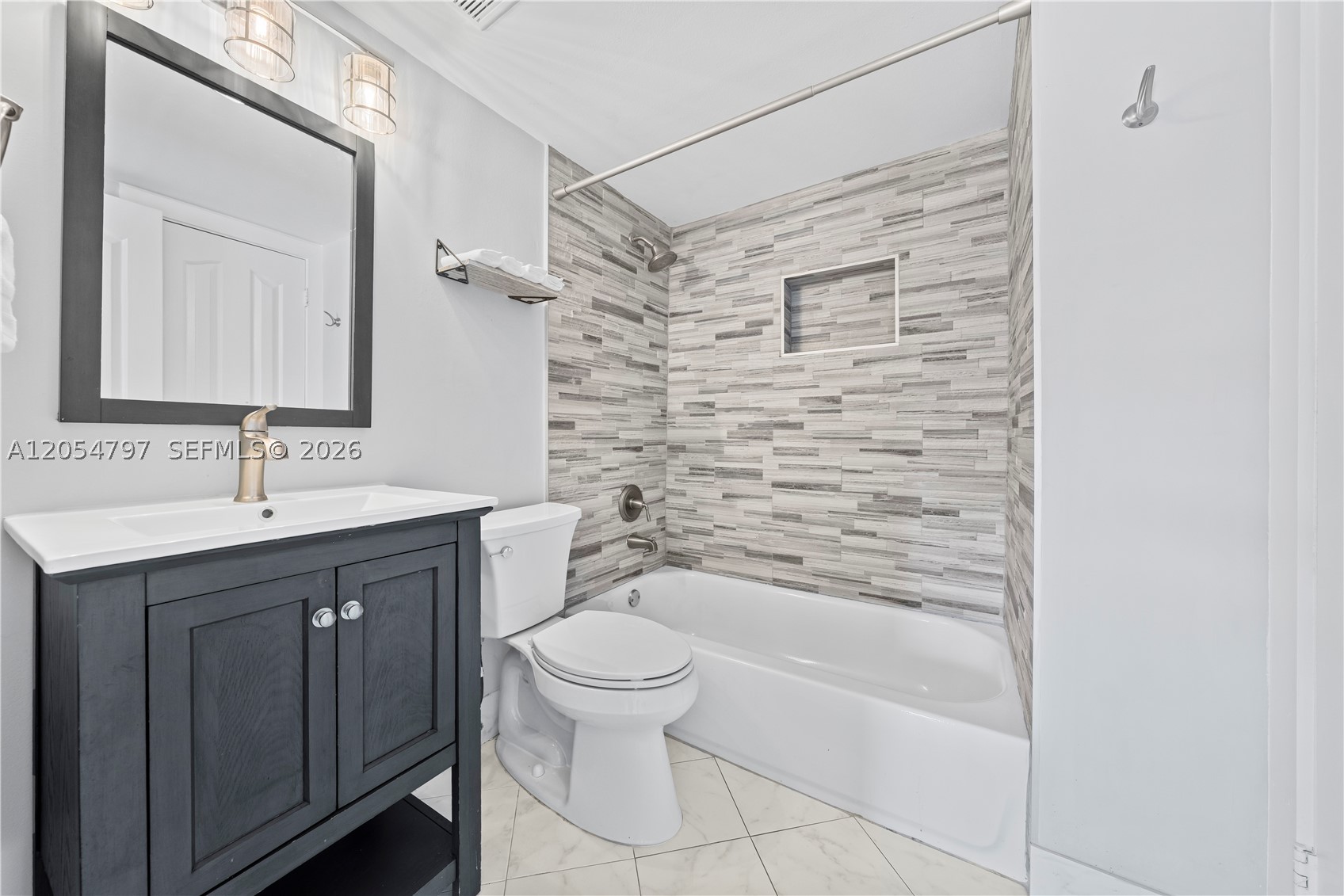 EVERGLADES SUGAR & LAND C - Residential