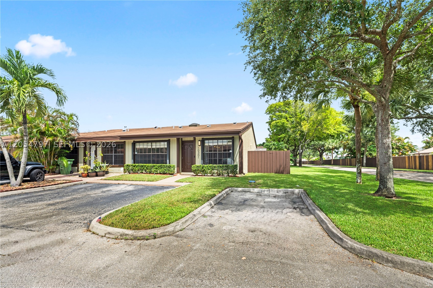 EVERGLADES SUGAR & LAND C - Residential