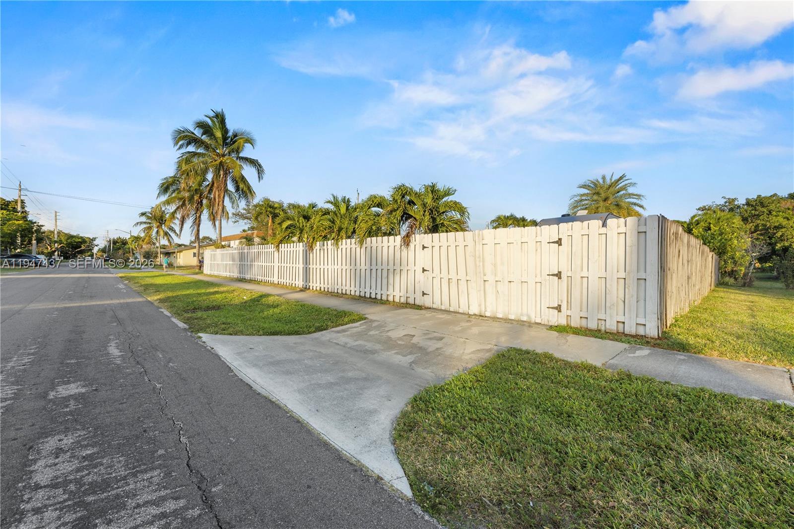 HALLANDALE BY THE SEA - Residential