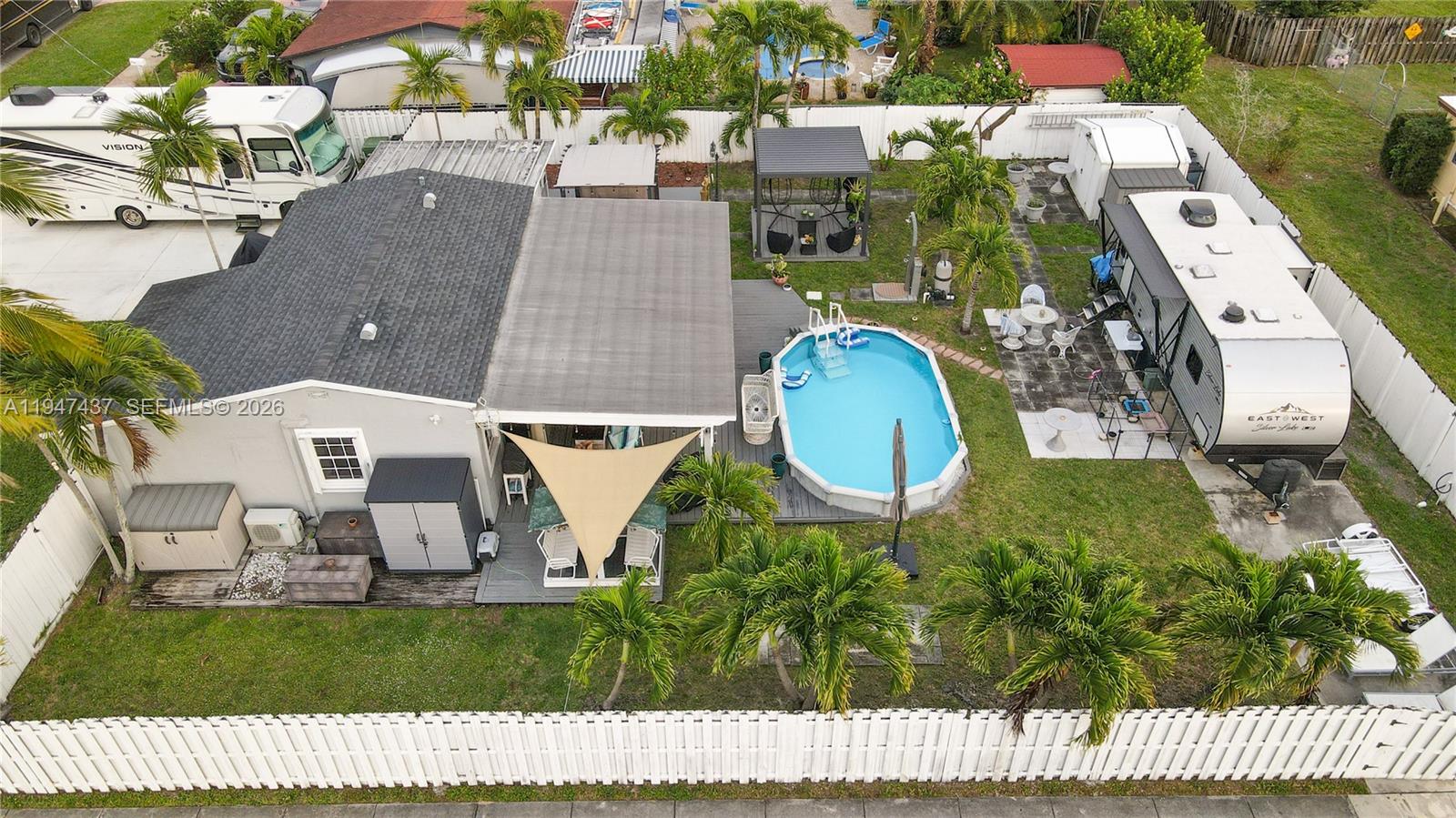 HALLANDALE BY THE SEA - Residential