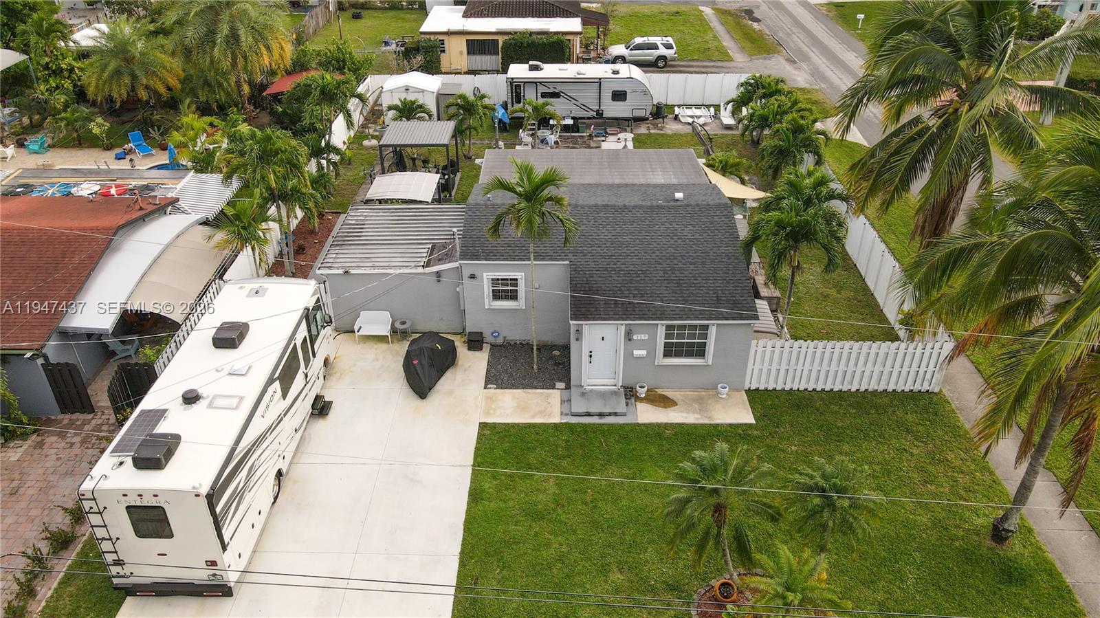 HALLANDALE BY THE SEA - Residential