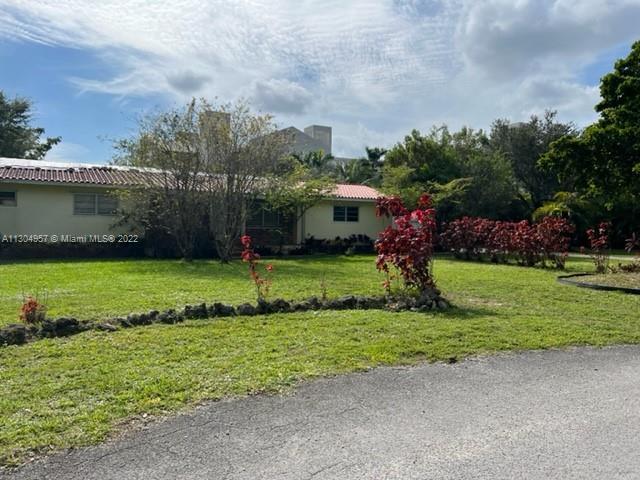 Amazing property in a very special pocket of Miami.  Restore the existing home or build your dream home.  This is an opportunity to have a very private setting for a single family home while minutes away from main highways.  South Miami shops and restaurants are within close proximity.