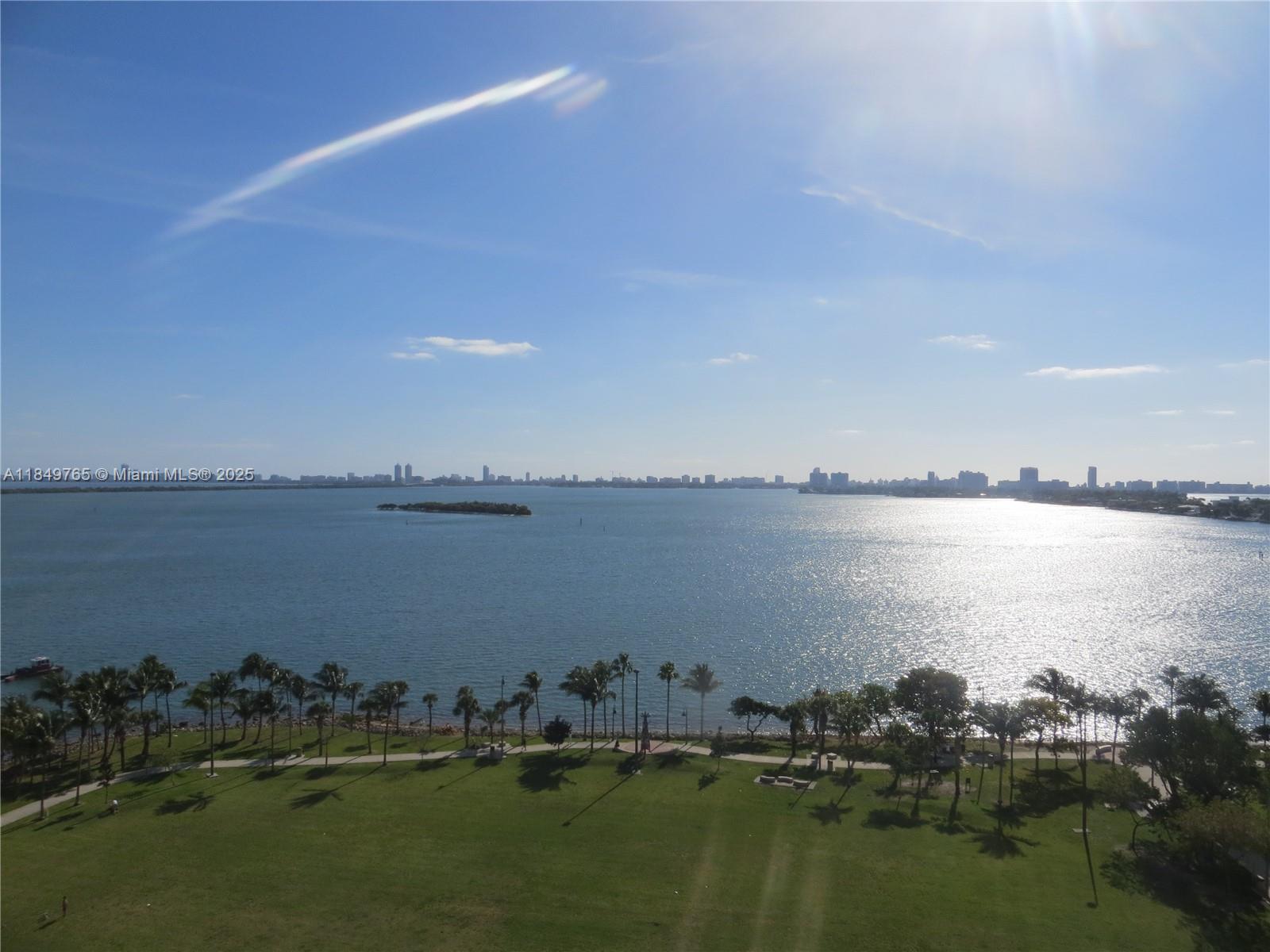 QUANTUM ON THE BAY CONDO - Residential Lease