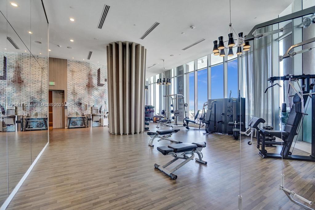 4111 SOUTH OCEAN DRIVE CO - Residential
