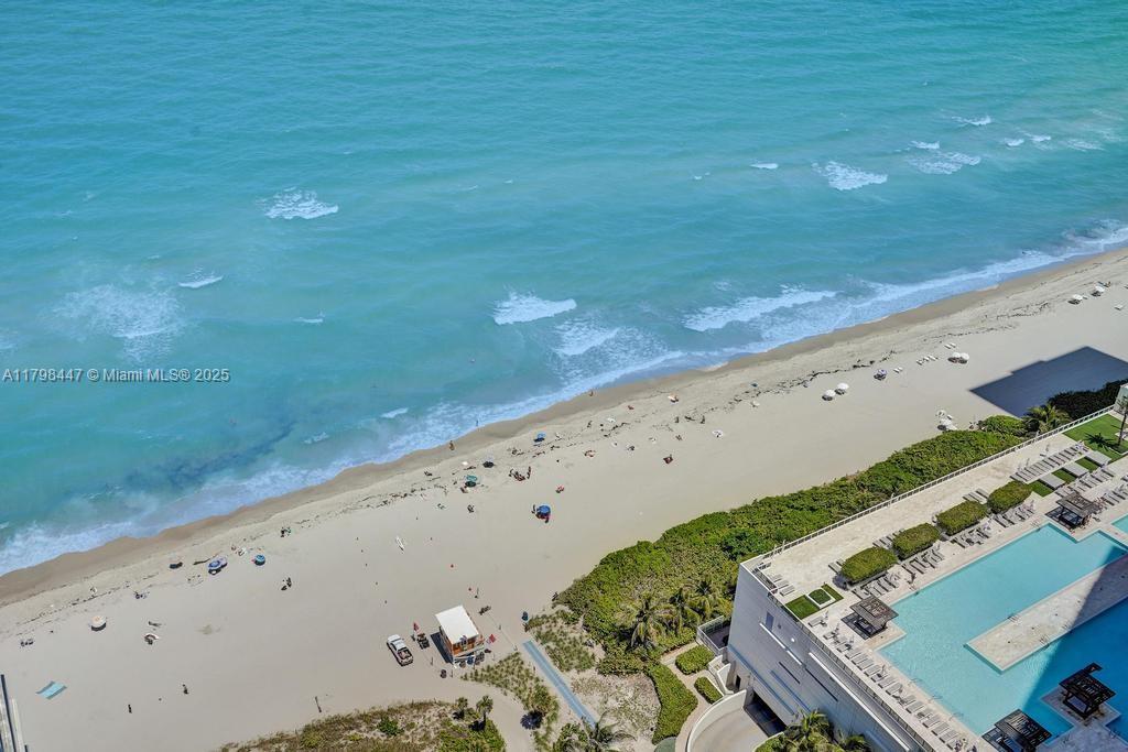 4111 SOUTH OCEAN DRIVE CO - Residential