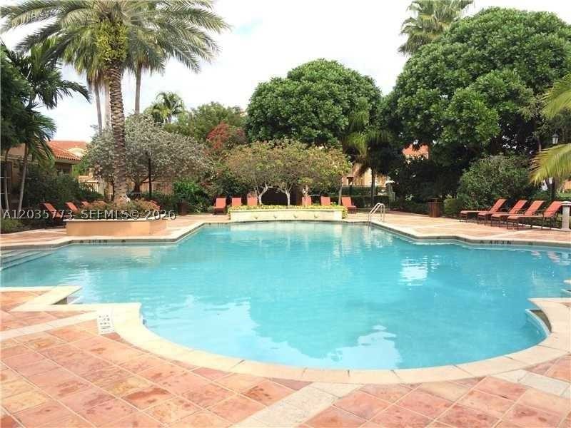 CARRINGTON AT COCONUT CRE - Residential Lease