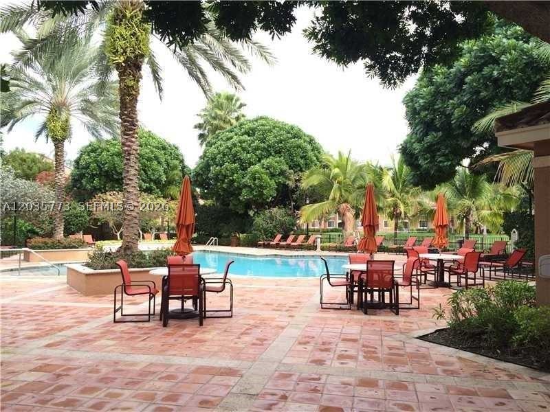 CARRINGTON AT COCONUT CRE - Residential Lease