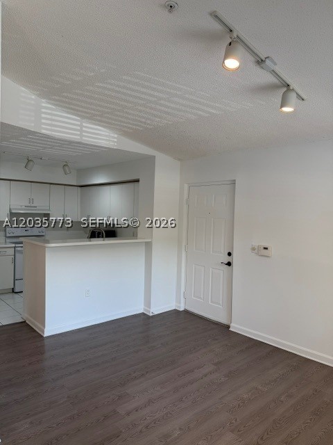 CARRINGTON AT COCONUT CRE - Residential Lease