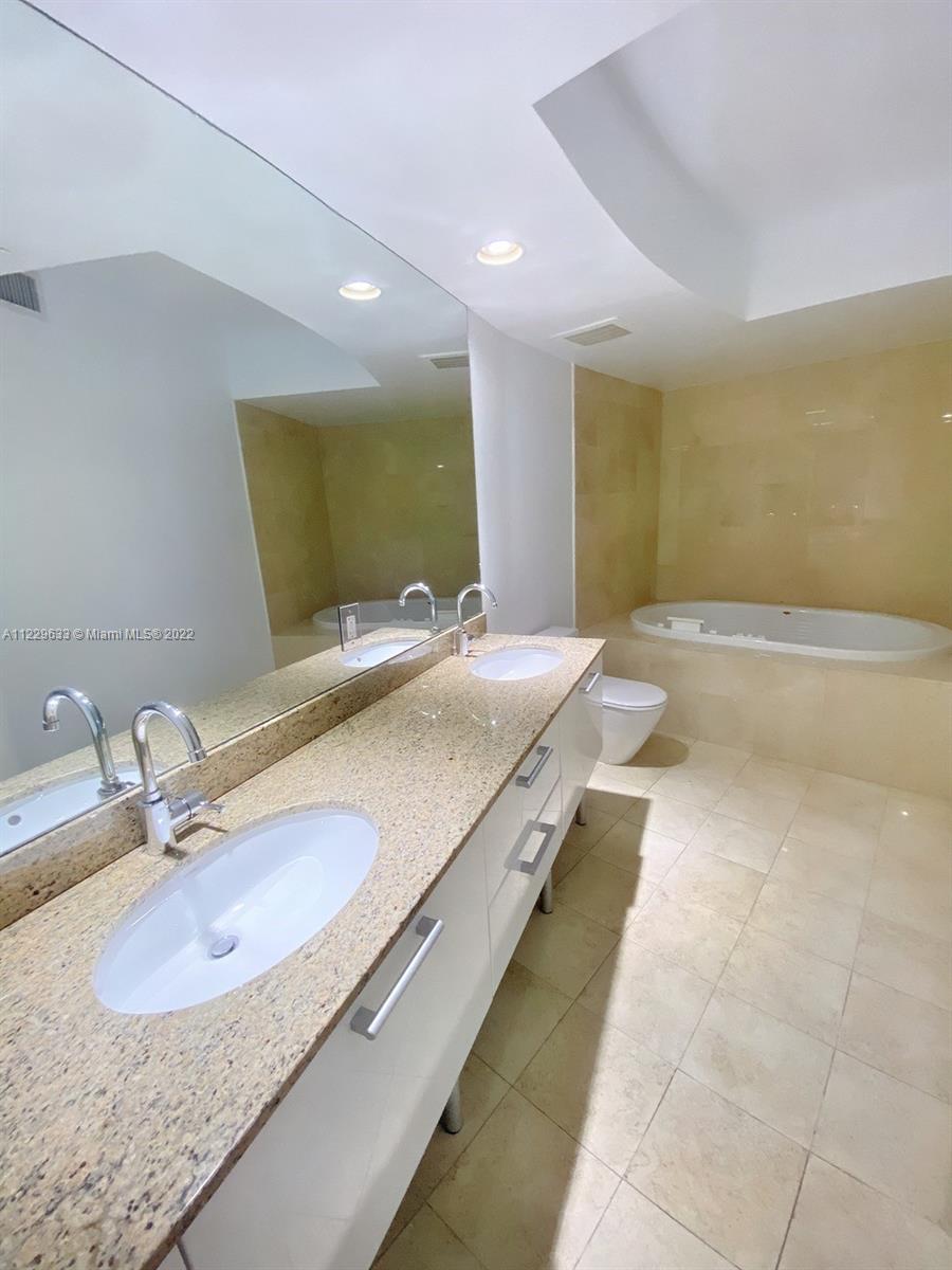 OCEAN FOUR CONDO - Residential Lease