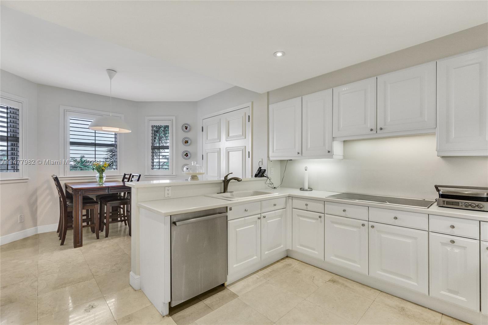 DEERING BAY CONDO II - Residential