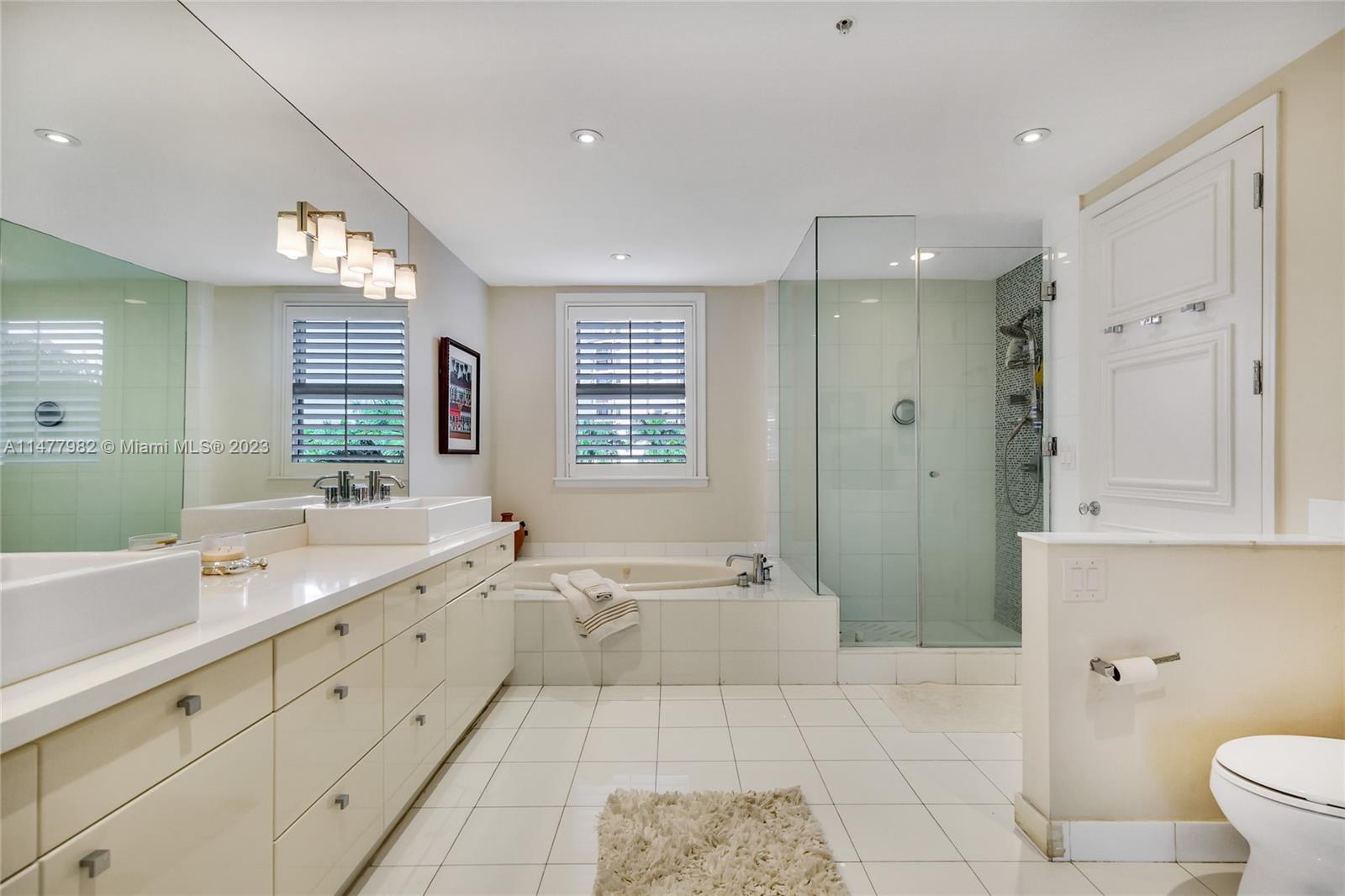DEERING BAY CONDO II - Residential