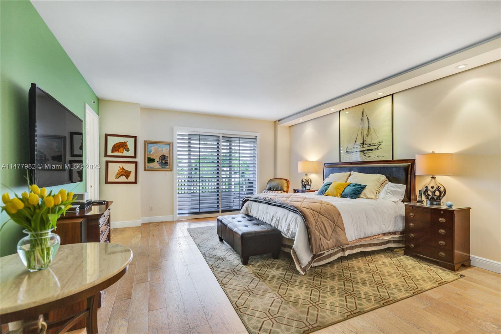 DEERING BAY CONDO II - Residential