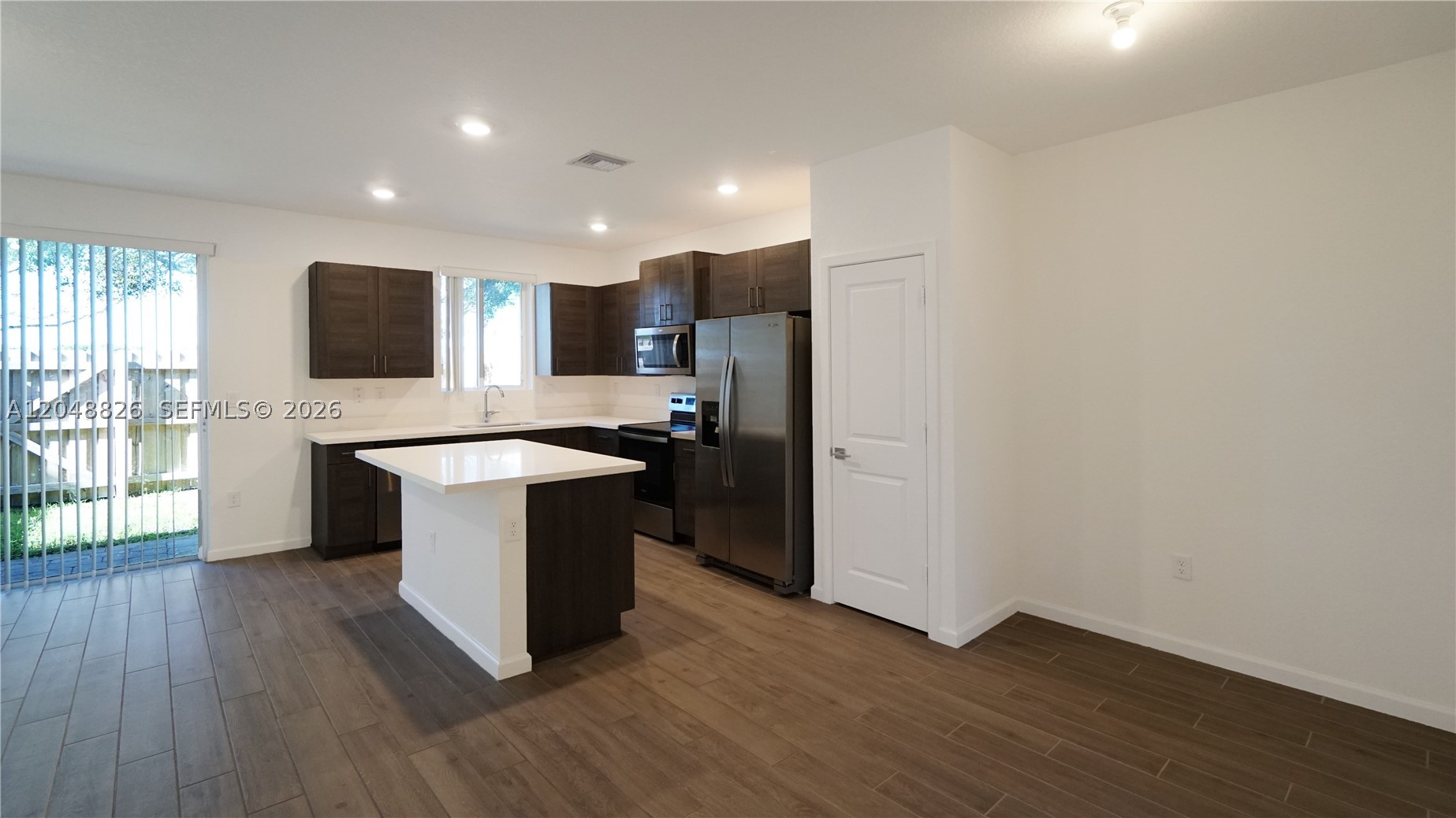 TOWNS AT SEASCAPE - Residential Lease