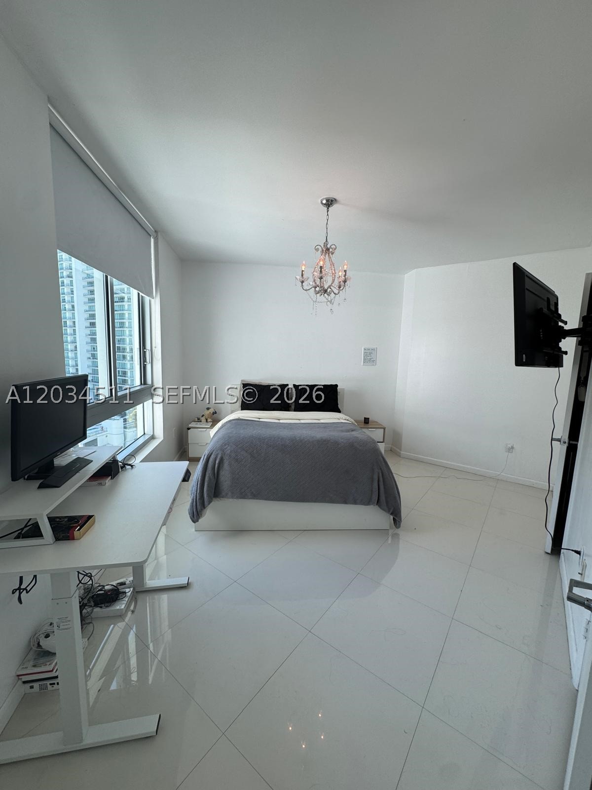 WIND CONDO - Residential Lease