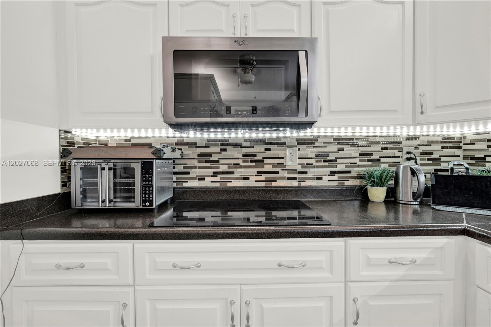 ARLEN HOUSE EAST CONDO - Residential