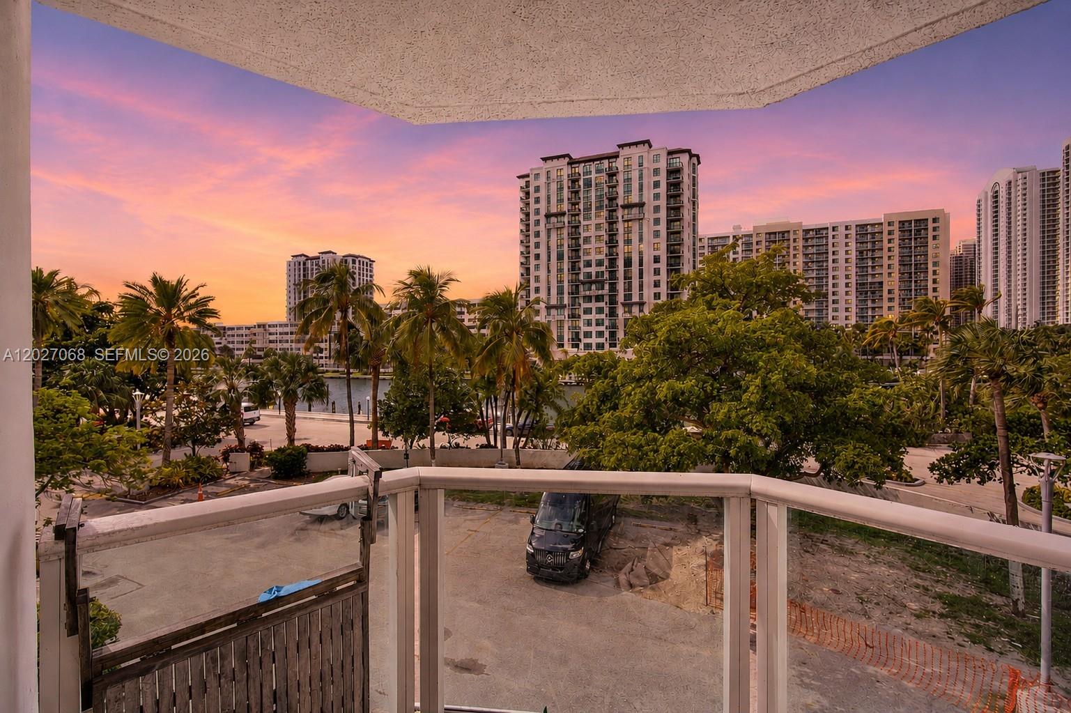 ARLEN HOUSE EAST CONDO - Residential