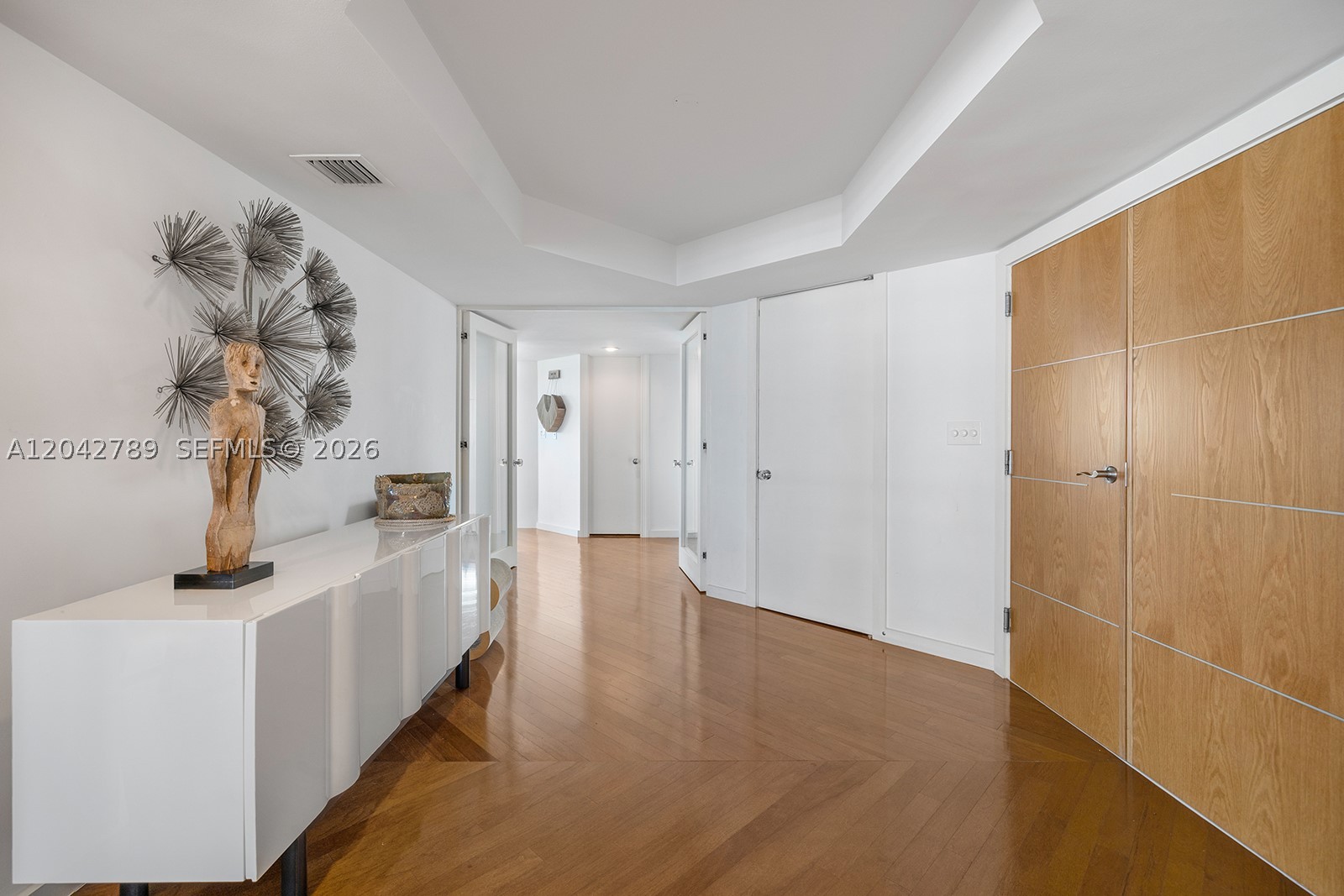 SOUTH POINTE TOWERS CONDO - Residential