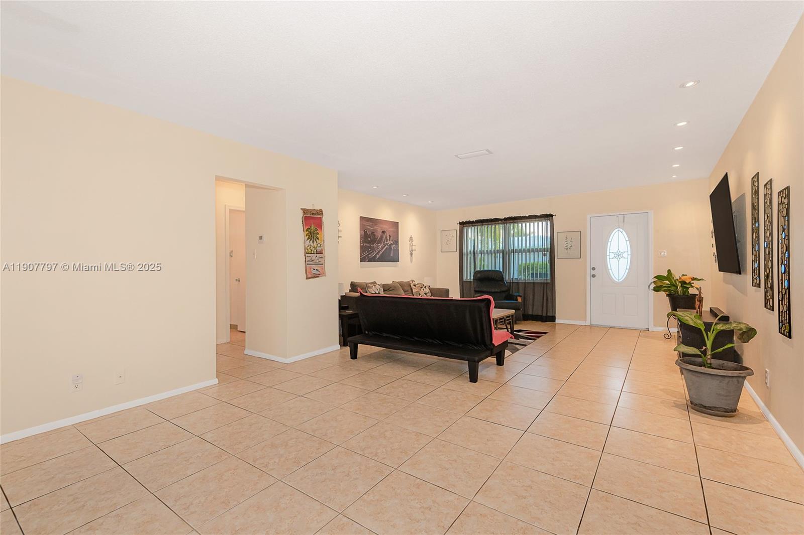 MAINLANDS OF TAMARAC LAKE - Residential
