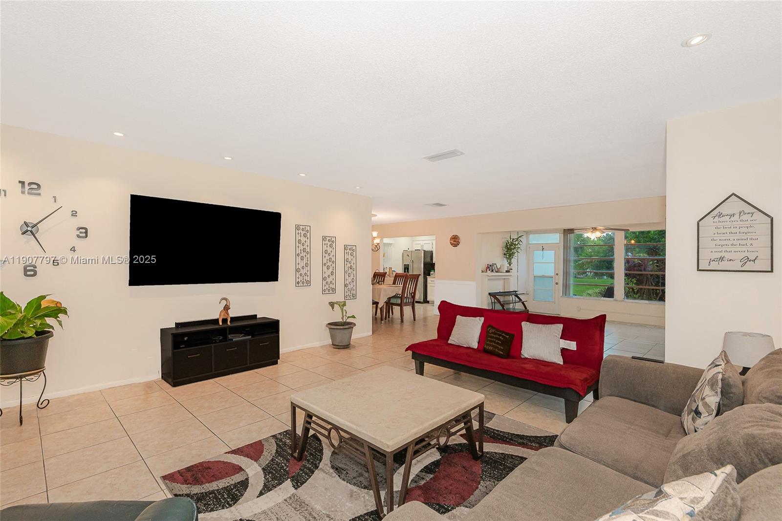 MAINLANDS OF TAMARAC LAKE - Residential