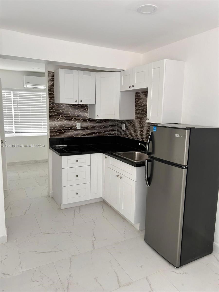 AMD PL OF 2ND OCEAN FRONT - Residential Lease