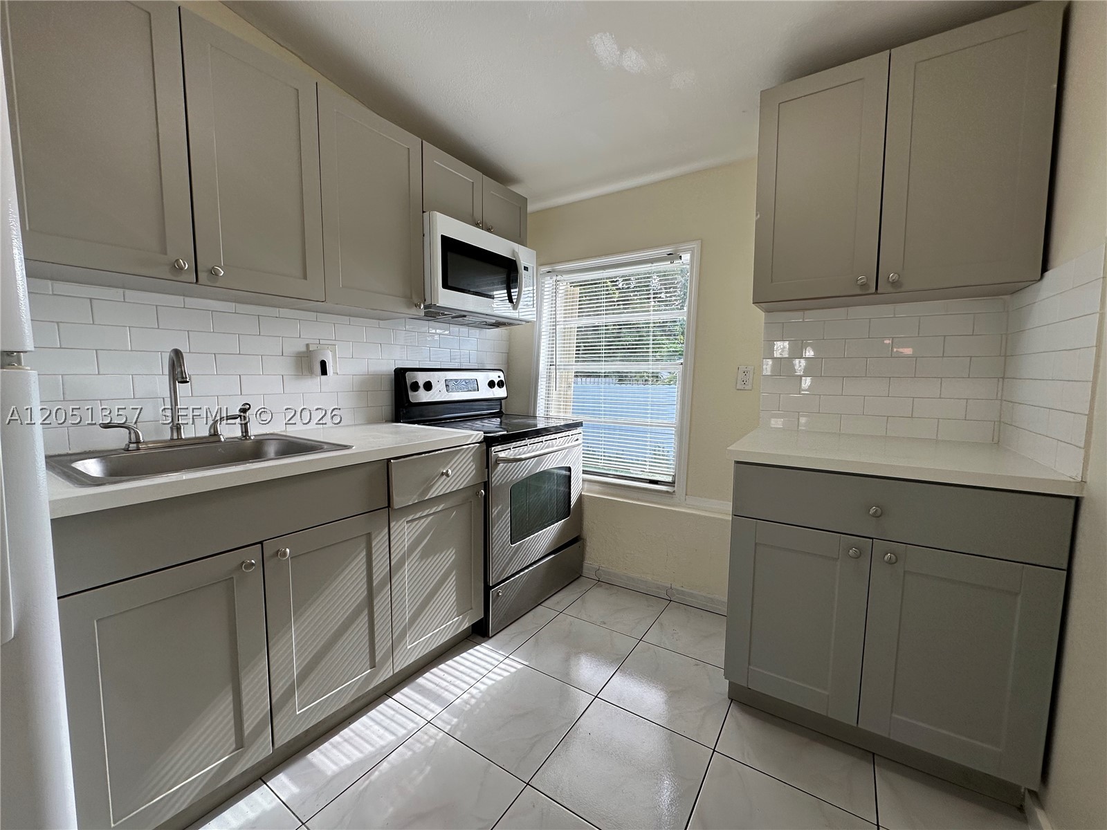 1ST ADDN TO RIVERSIDE FAR - Residential Lease