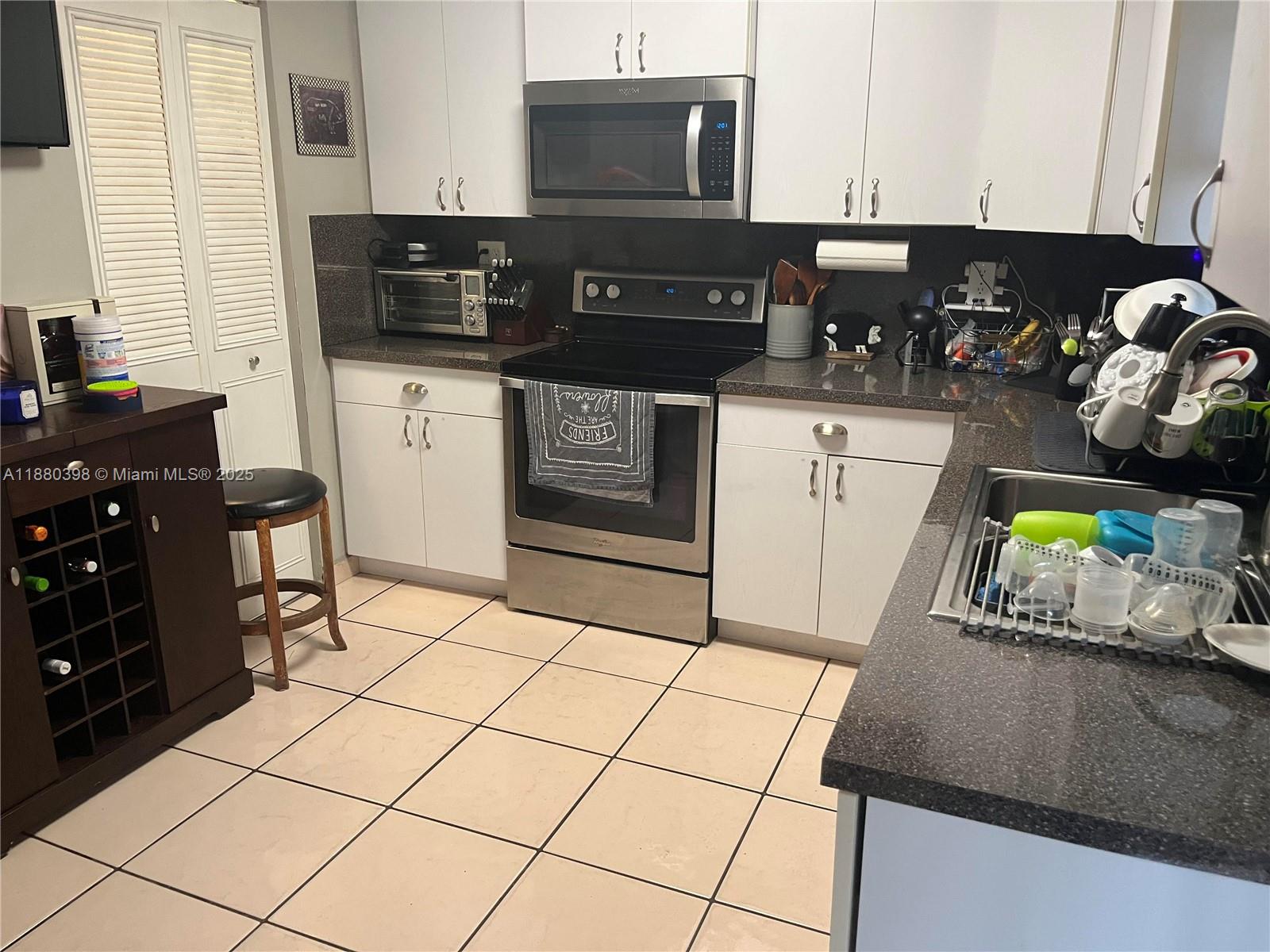 TERRA LAKE VILLAS CONDO - Residential