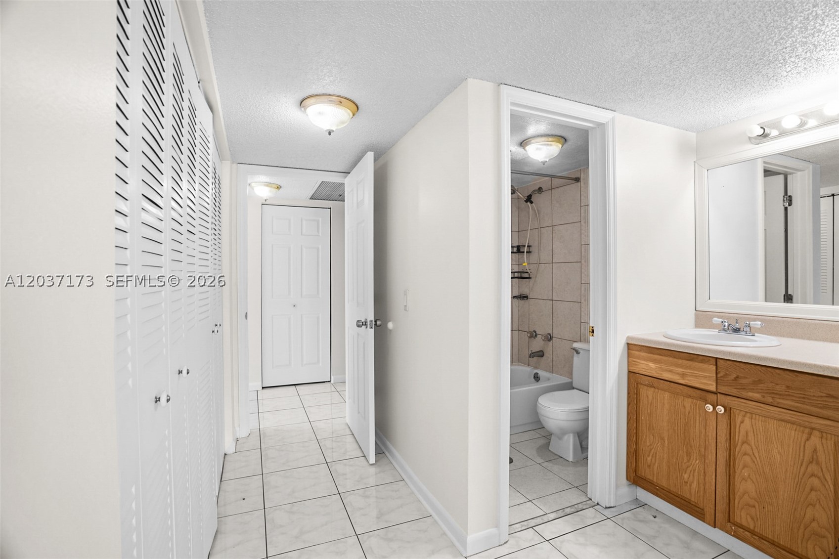 TANGERINE CONDOMINIUM - - Residential