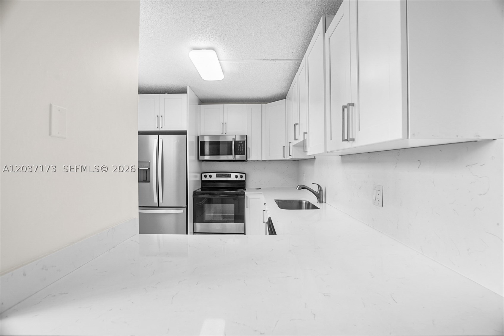 TANGERINE CONDOMINIUM - - Residential