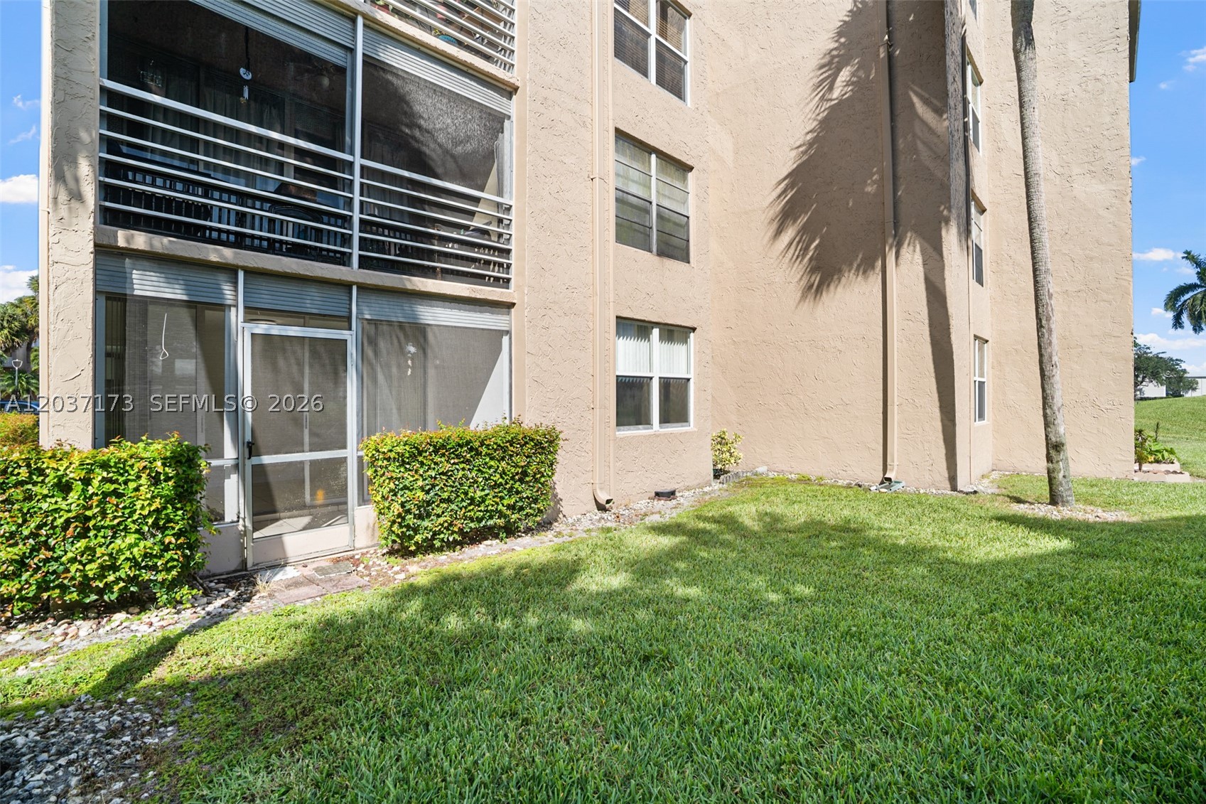 TANGERINE CONDOMINIUM - - Residential