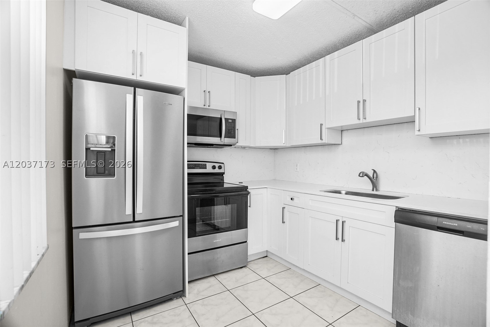 TANGERINE CONDOMINIUM - - Residential