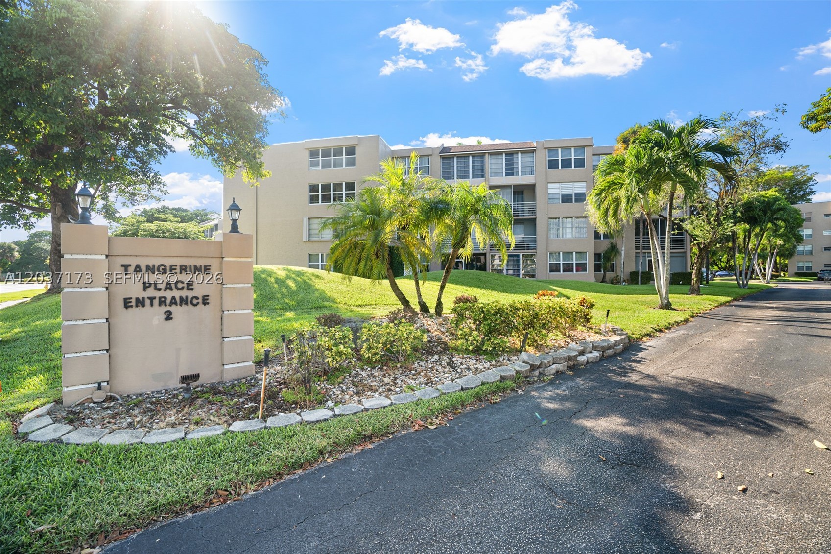 TANGERINE CONDOMINIUM - - Residential