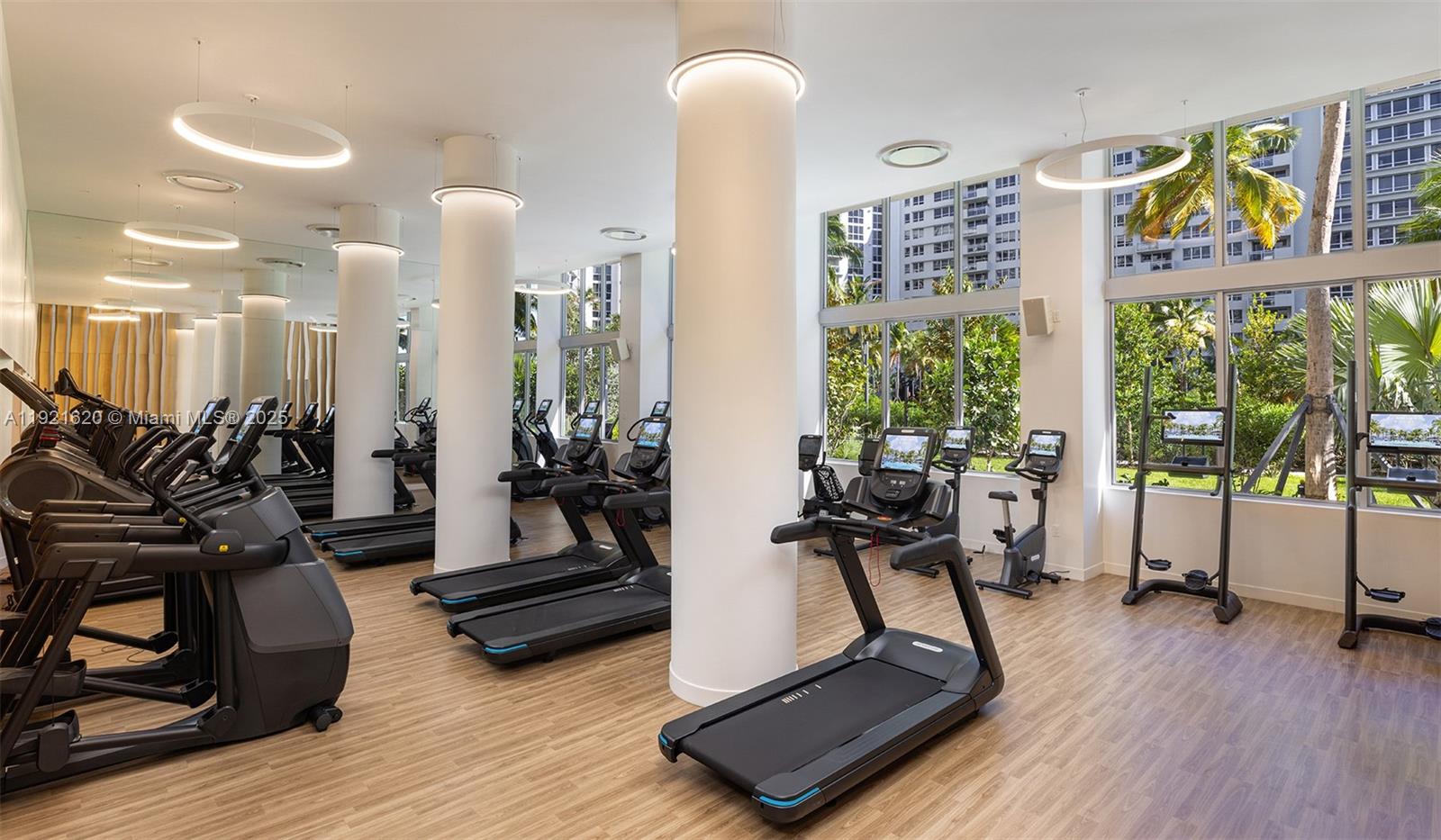 FLAMINGO SOUTH BEACH I CO - Residential