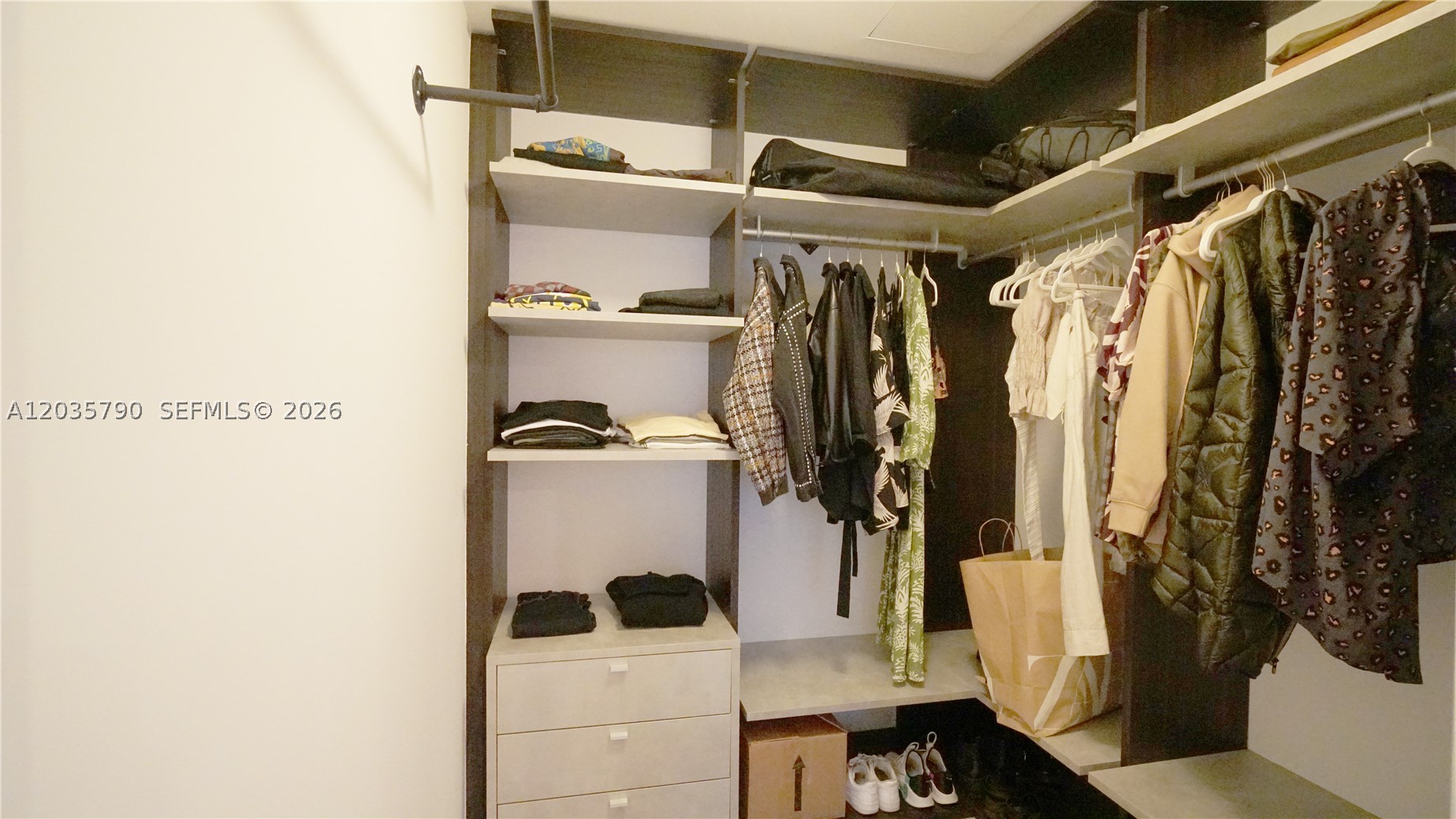 801 SMA RESIDENCES CONDO - Residential Lease