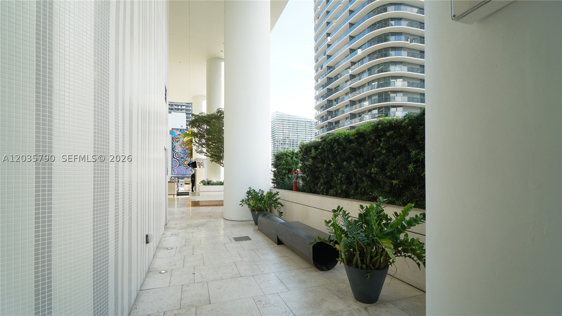 801 SMA RESIDENCES CONDO - Residential Lease