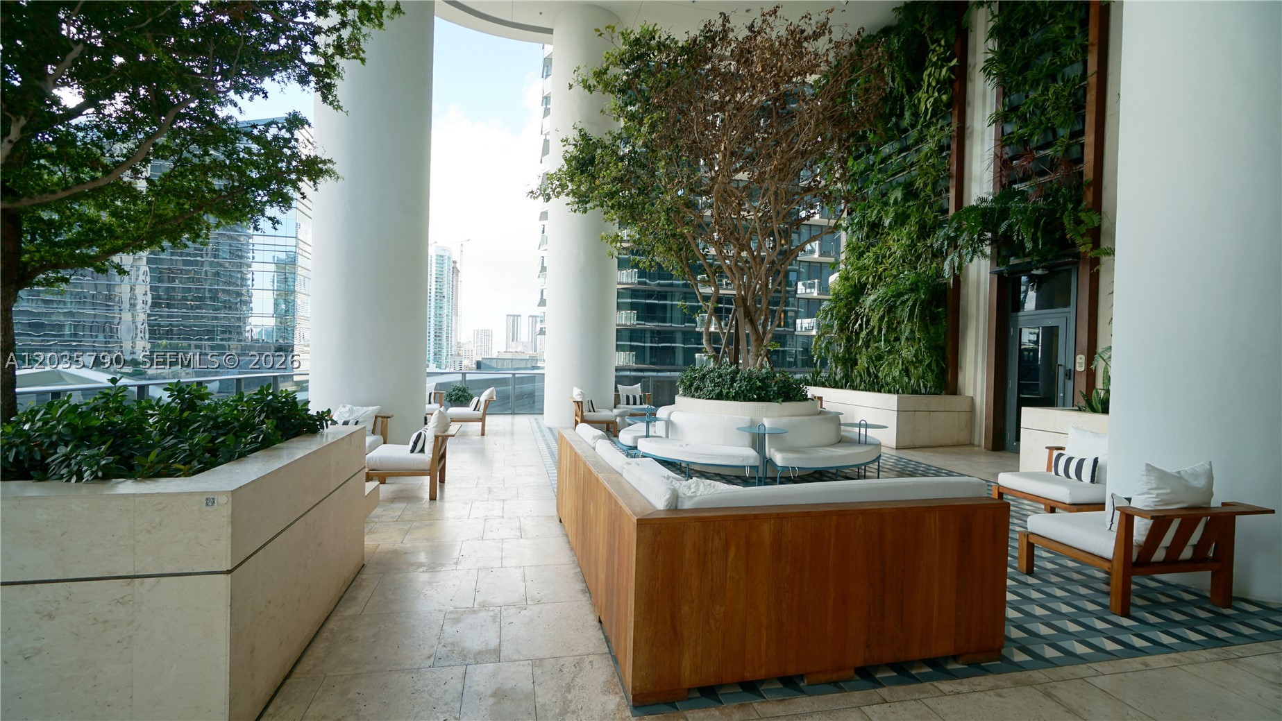 801 SMA RESIDENCES CONDO - Residential Lease