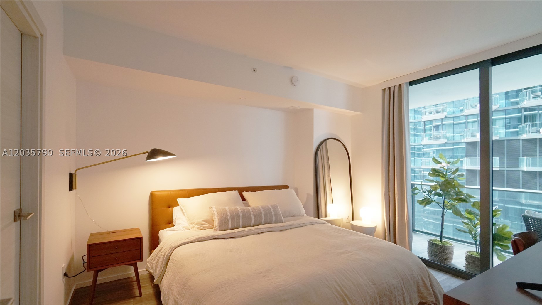 801 SMA RESIDENCES CONDO - Residential Lease