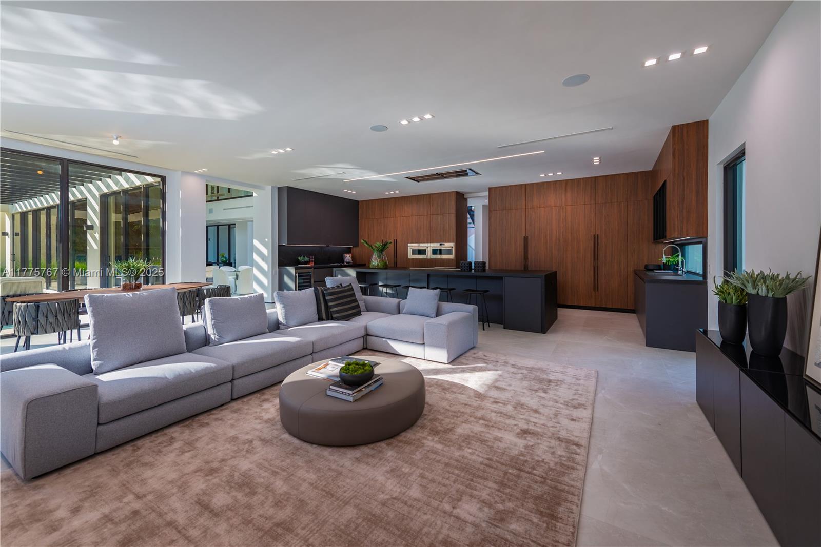PINE ACRES ESTS - Residential
