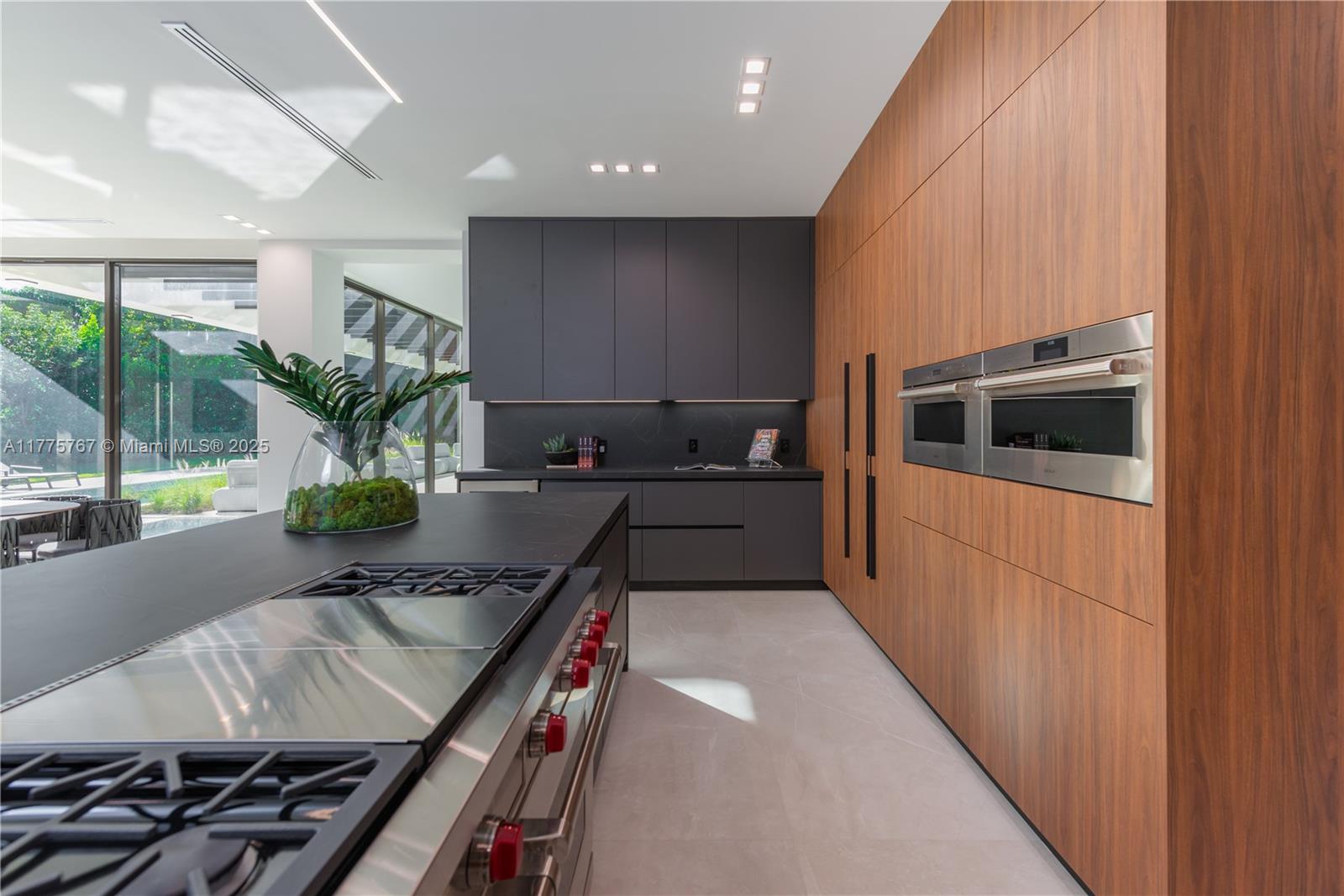PINE ACRES ESTS - Residential