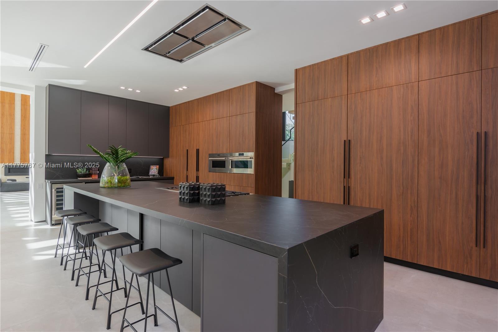 PINE ACRES ESTS - Residential