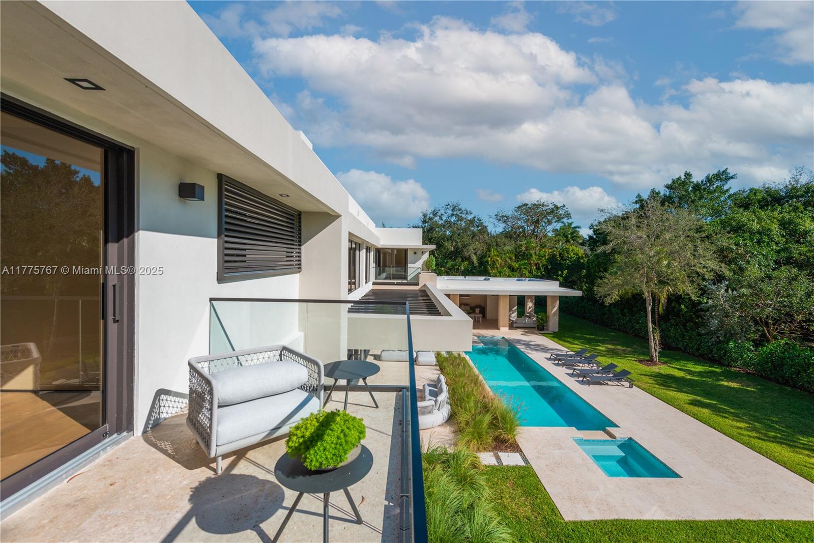 PINE ACRES ESTS - Residential